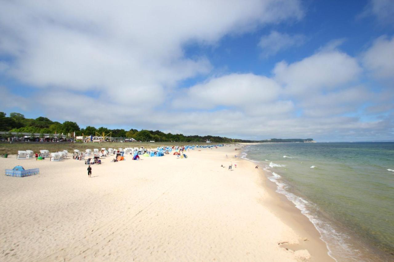 Strandnah Mit Balkon, Gratis Nutzung Vom Ahoi Erlebnisbad Und Sauna In Sellin - Strandhaus Moenchgut Fewo21 Lobbe Kültér fotó